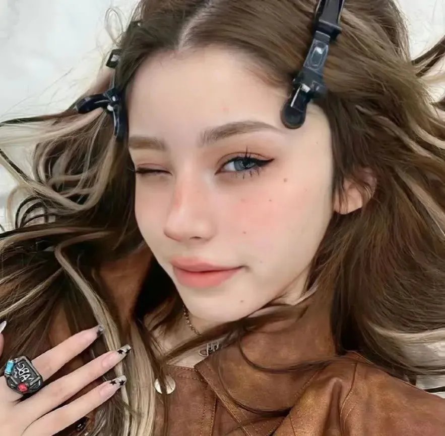爱在闪电下